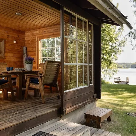 Haemeenhelmi By Interhome