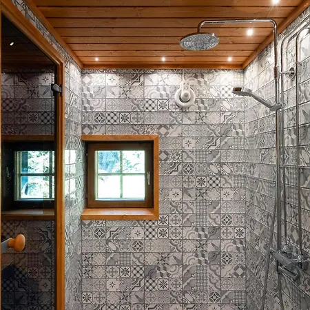 Haemeenhelmi By Interhome *