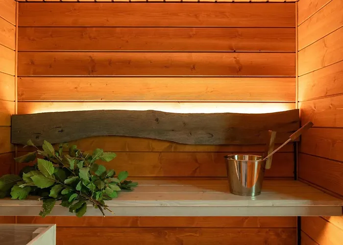 Haemeenhelmi By Interhome * Patiala